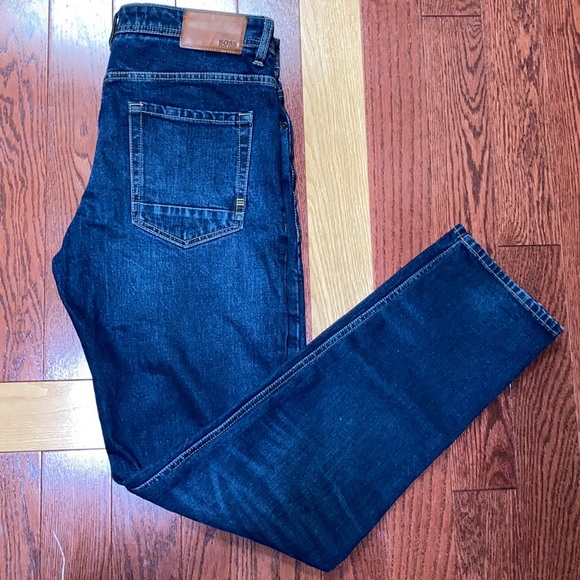 Hugo Boss 040 Tabered Taper Fit Jeans (32x34) - Picture 5 of 7